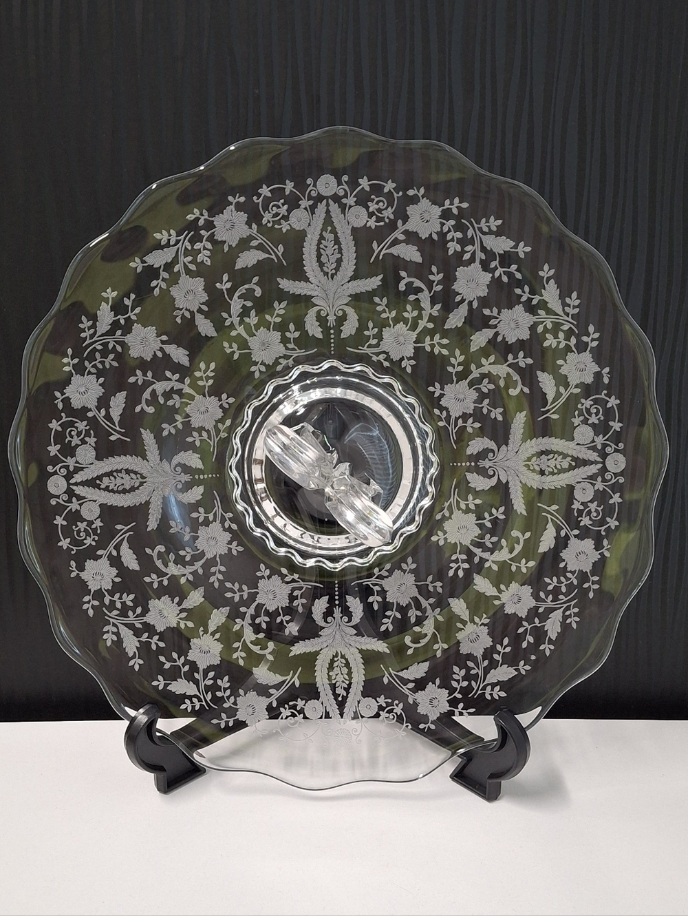 Vintage Viking Glass Prelude Etched Center Handle Stand Tray Glow Green Under UV
